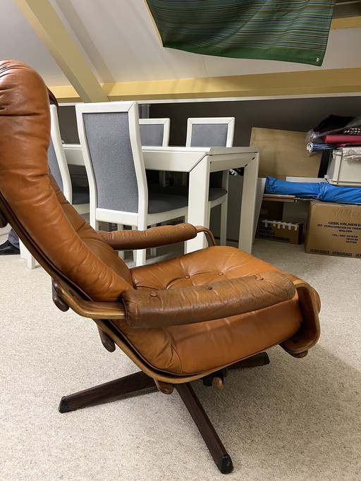 Göte Mobel Nassjo 1970s Swivel Armchair