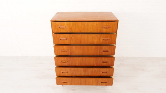 Image 1 of Vintage Danish teak chest of drawers | 6 drawers | 109 cm