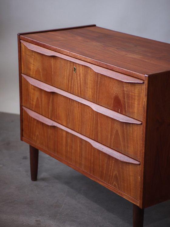Image 1 of Commode design danois vintage