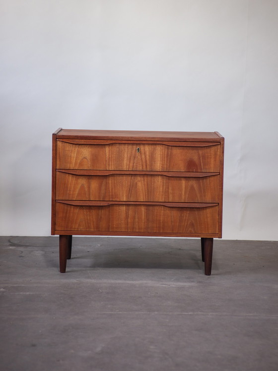 Image 1 of Commode design danois vintage