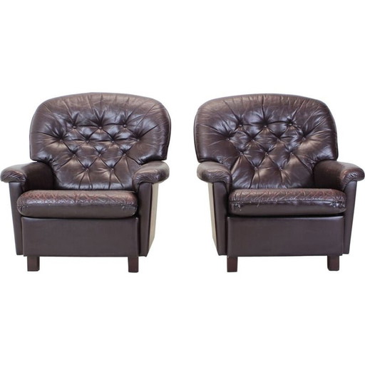 Pair of vintage armchairs in wood and leather, Finland 1980s