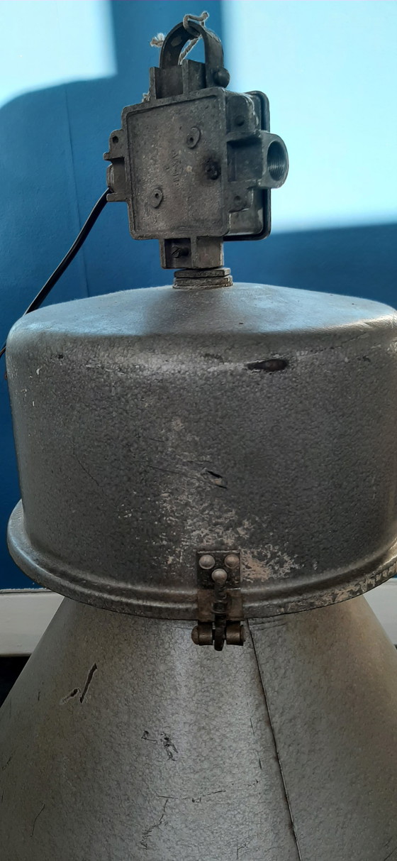 Image 1 of Lampe d'usine Zaklady Metalowe