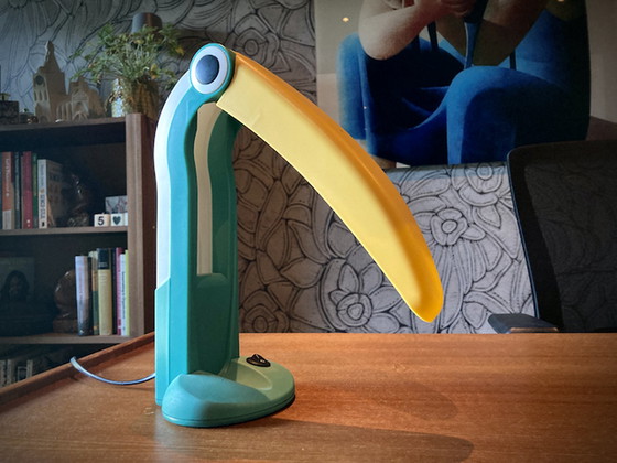 Image 1 of Lampe de table Toucan par H.T. Huang