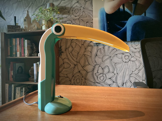 Image 1 of Lampe de table Toucan par H.T. Huang