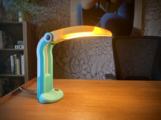 Image 1 of Lampe de table Toucan par H.T. Huang