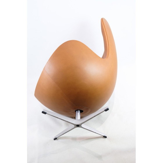 Image 1 of Vintage model 3316 armchair by Arne Jacobsen for Fritz Hansen