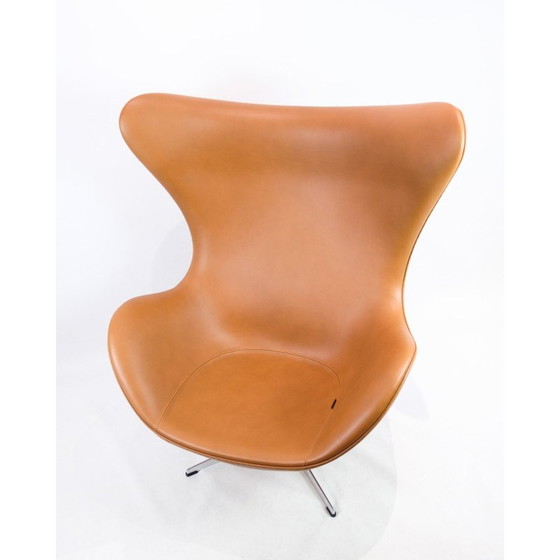 Image 1 of Vintage model 3316 armchair by Arne Jacobsen for Fritz Hansen
