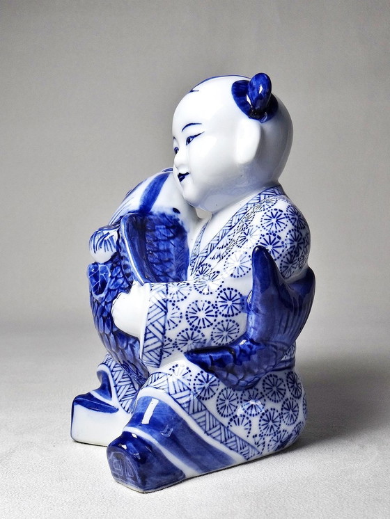 Image 1 of Subject Porcelaine Chinoise Bleu Et Blanche "Garçon À La Carpe" 70-80'S