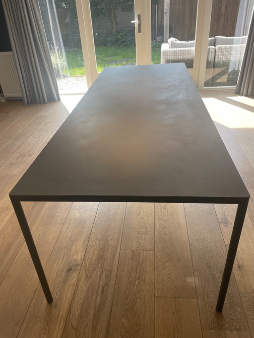 Mdf Italia Robin Dining Table 240