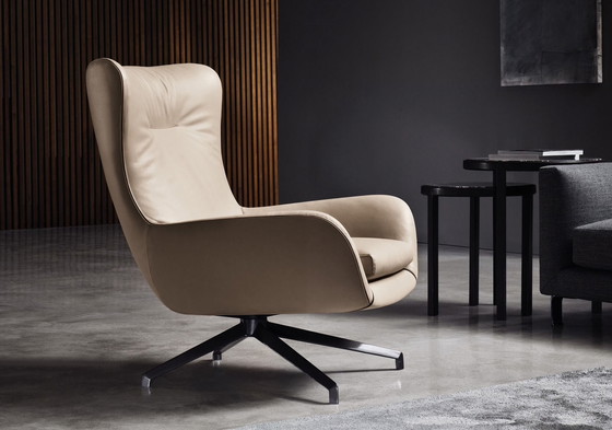 Image 1 of Minotti Jensen lounge chair + Ottoman premium Sand show model 2023