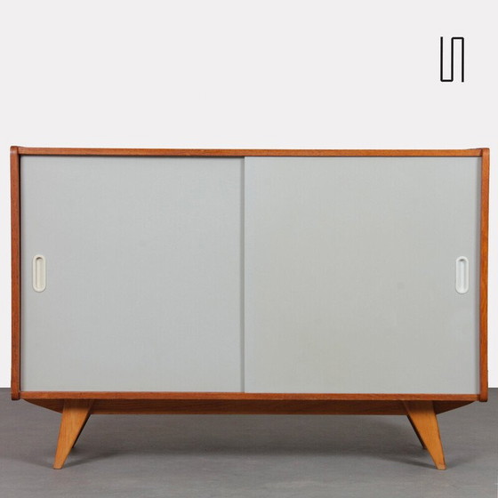 Image 1 of Cassettiera vintage modello U-452 in rovere di Jiri Jiroutek per Interier Praha, Cecoslovacchia 1960