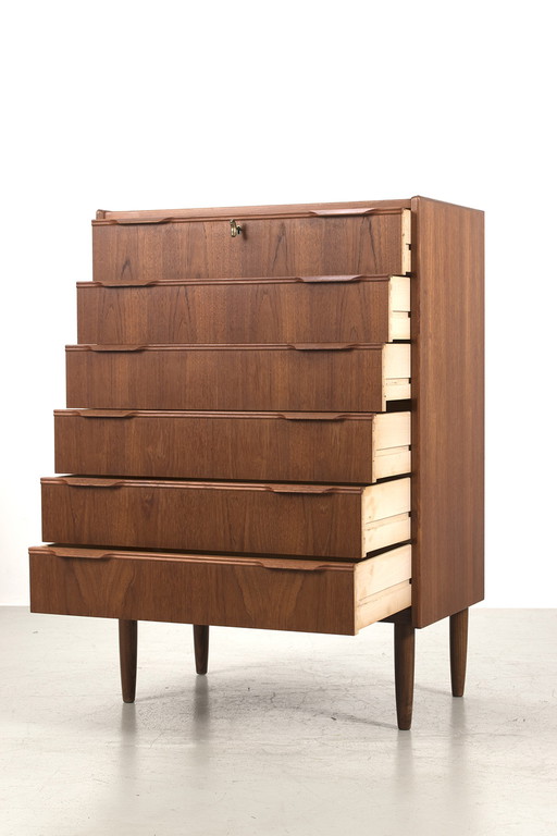 Danish teak chest of drawers