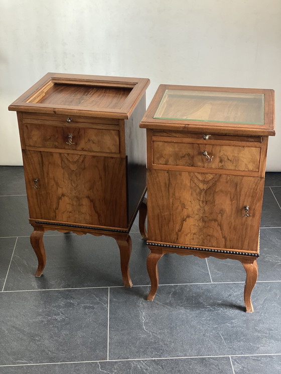 Image 1 of 2x Mesa auxiliar Louis Oak