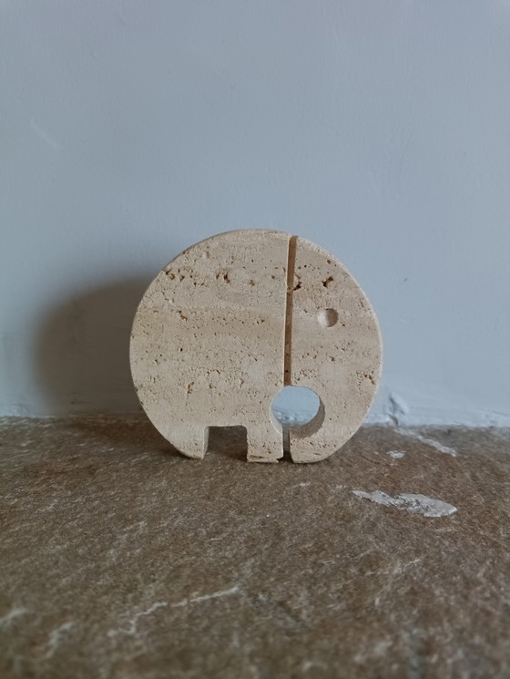 Image 1 of Elefante In Travertino Fratelli Mannelli