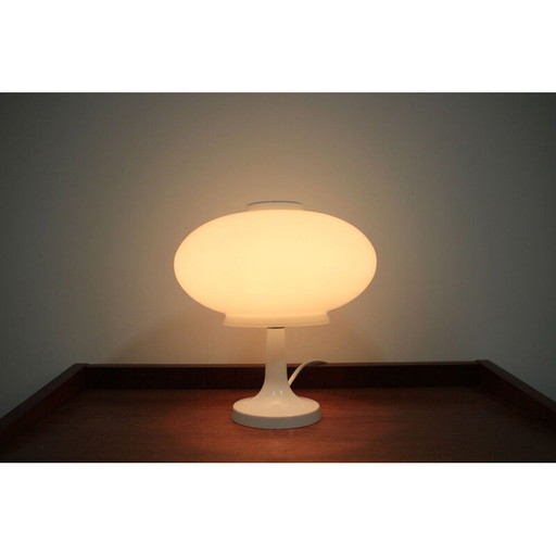 Lampada vintage in vetro lattimo di Valašské Meziříčí, Repubblica Ceca, 1970