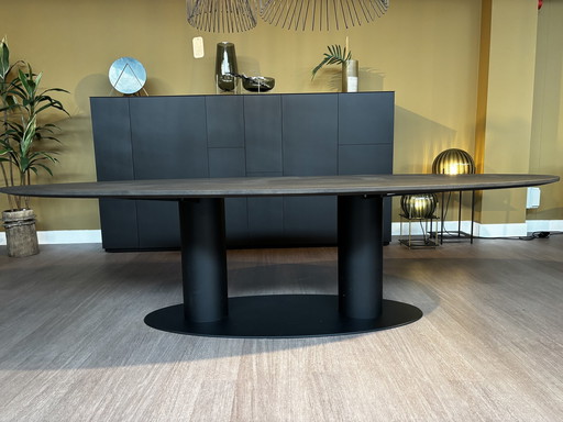 Passe Partout Dining Table