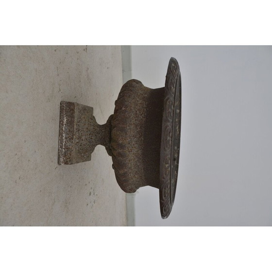 Image 1 of Vaso mediceo in ghisa d'epoca