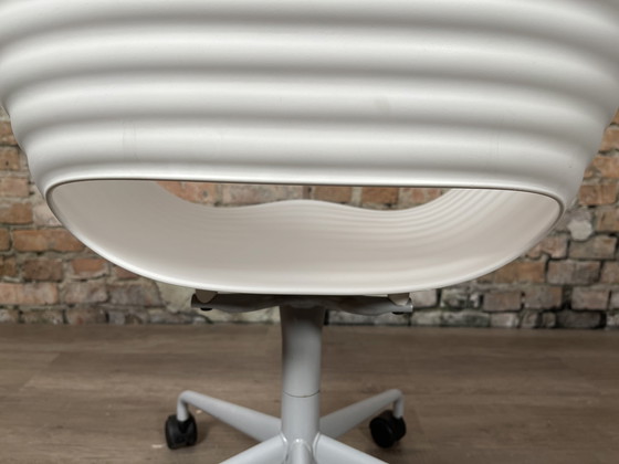 Image 1 of Vitra Tom Vac Swivel chair