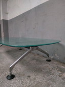 Table basse en verre dépoli d'Antonio Citterio pour vitra