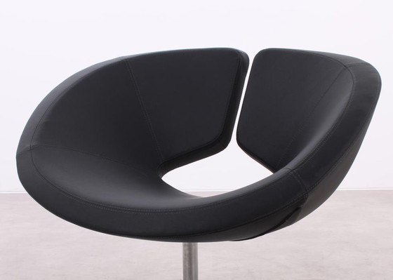 Image 1 of Artifort Apollo fauteuil pivotant noir