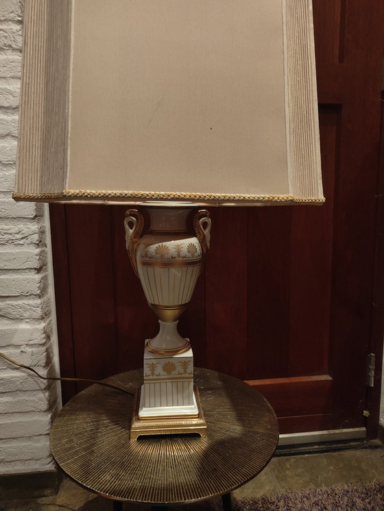 Image 1 of Elegante lampada da tavolo Mangani Greek Urn con paralume originale