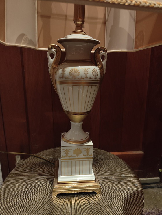 Image 1 of Elegante lampada da tavolo Mangani Greek Urn con paralume originale