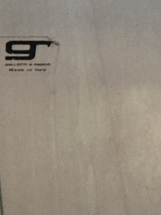 Image 1 of Mesa auxiliar de Gallotti &amp; Radice Design Italia, años 70 (alto x ancho x profundidad: 42 x 55 x 55 cm)