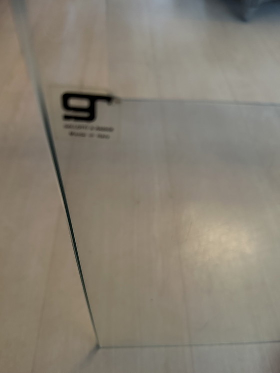 Image 1 of Mesa auxiliar de Gallotti &amp; Radice Design Italia, años 70 (alto x ancho x profundidad: 42 x 55 x 55 cm)