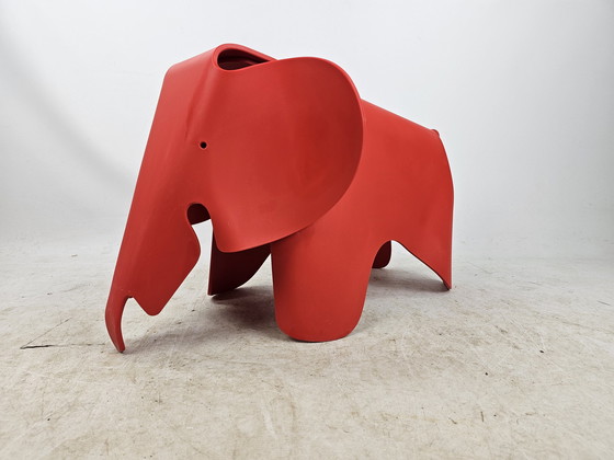 Image 1 of Vitra Elephant Hard Plastic Red