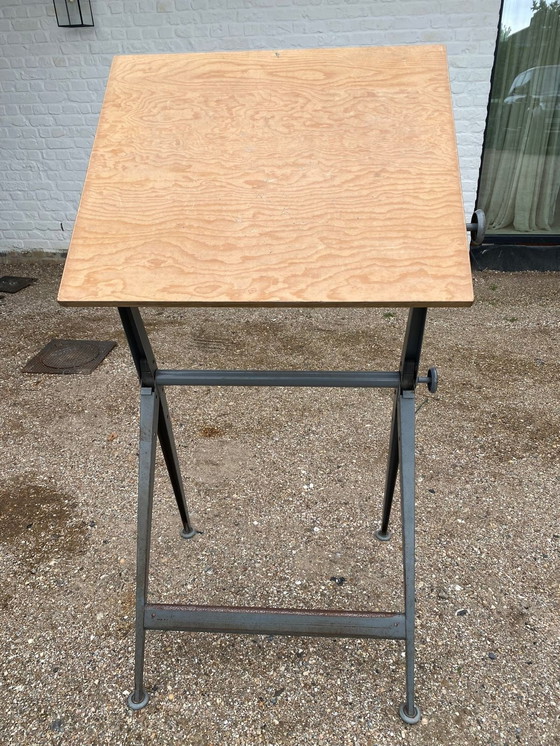 Image 1 of Drawing table Ahrend De Cirkel/ Friso Kramer