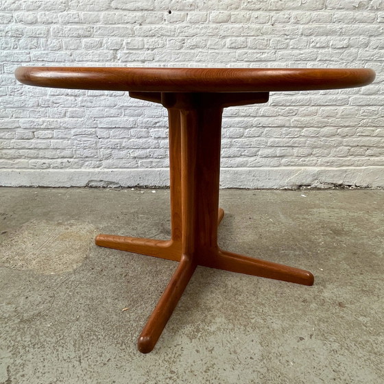 Image 1 of Midcentury dining table round with center leg, teak 100 cm