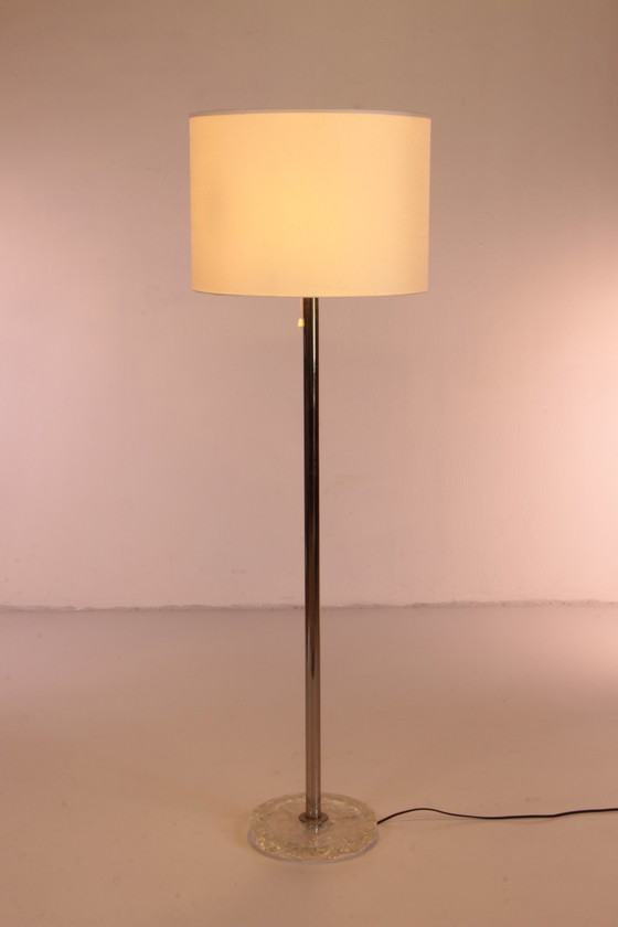 Image 1 of Large floor lamp with Chrome stem and 3 light points in the shade from Temde