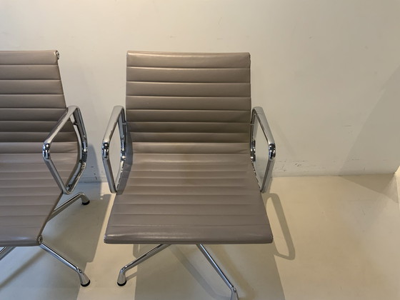 Image 1 of Vitra Charles Eames chair