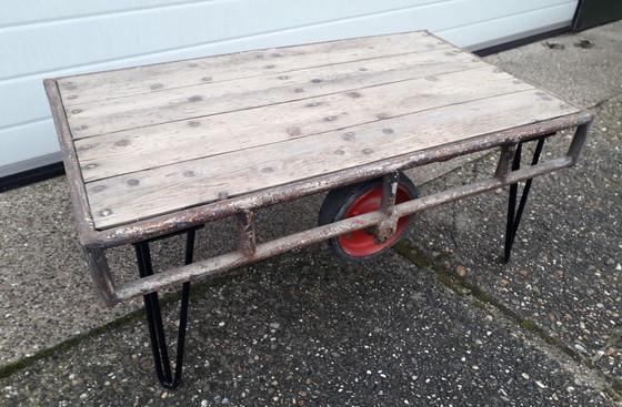 Image 1 of Warehouse cart as coffee table 99x59x41 (h) cm