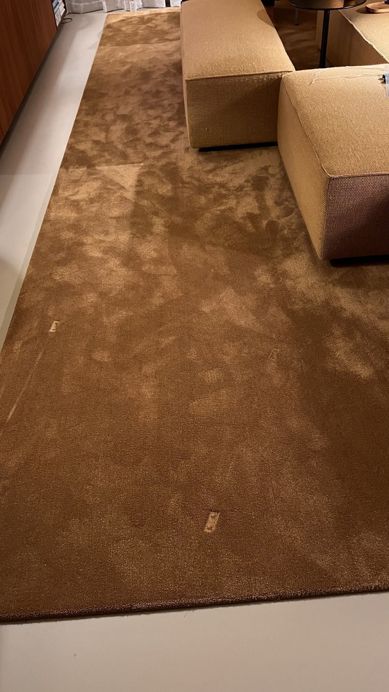 Image 1 of Carpet Besouw