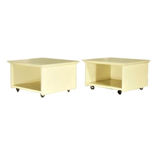 Pair of bedside tables on wheels by Claudio Salocchi for Sormani in special sand lacquer, 1975