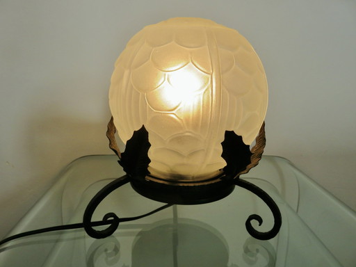 Art Deco Lamp In Frosted Glass And Wrought Iron In The Style Of Edgar Brandt, 30s 40s
