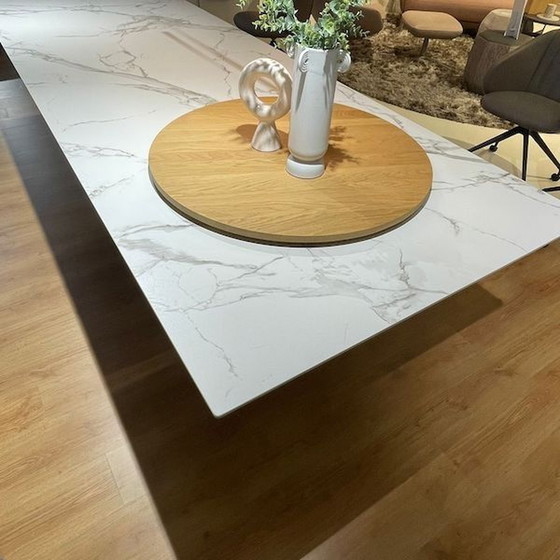 Image 1 of Bert Plantagie Stella dining table