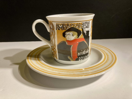 Image 1 of 5x Art Deco Style Cups And Saucers