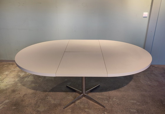 Image 1 of Pastoe Vintage Round Extendable Dining Table