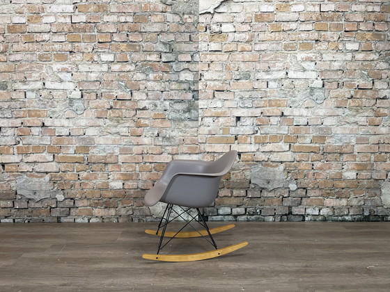Image 1 of Vitra Rar
