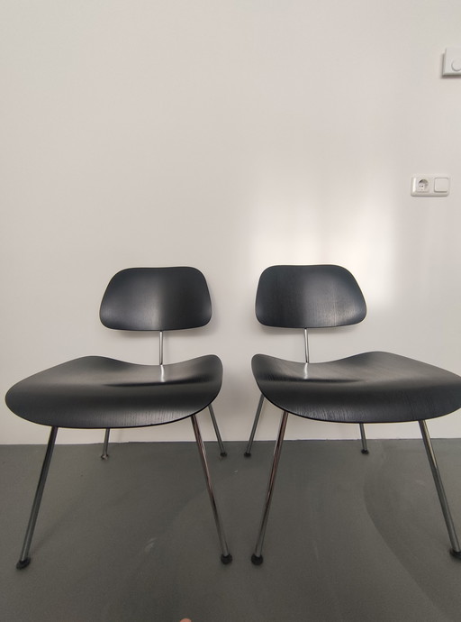 2 x Vitra Eames DCM