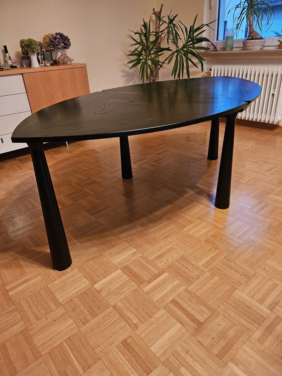 Image 1 of Extendable dining table The Collection