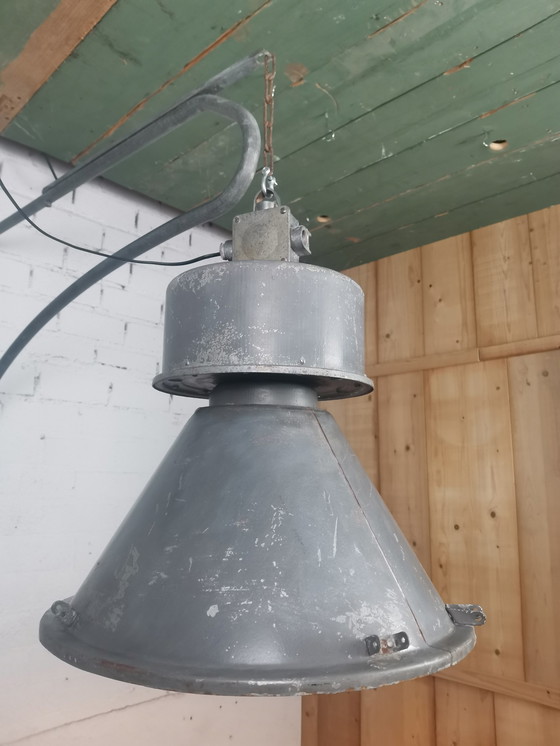 Image 1 of 2x IIndustrial pendant lamp on wall bracket