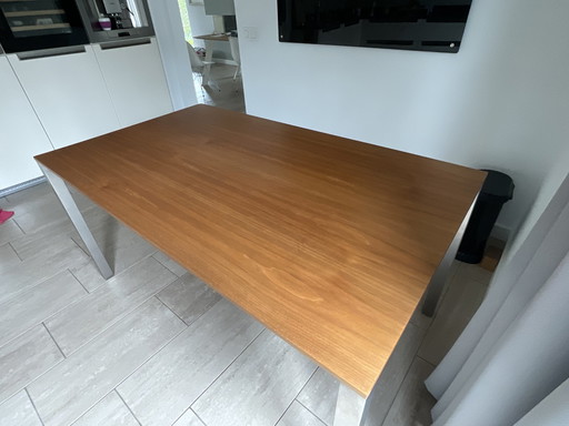 Arco Dining Table