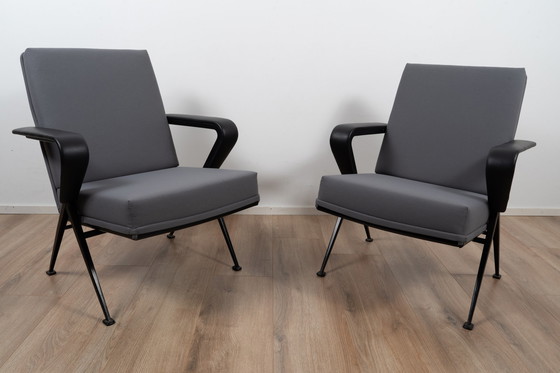 Image 1 of 2x Friso Kramer Repose chair