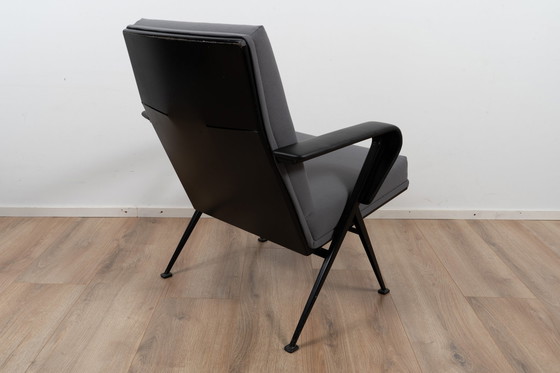 Image 1 of 2x Friso Kramer Repose chair