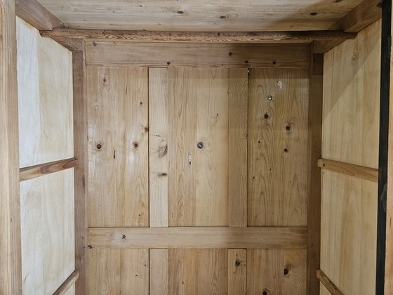 Image 1 of Armoire à deux portes Art Decò