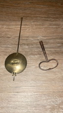 In vendita: antico orologio scolastico francese