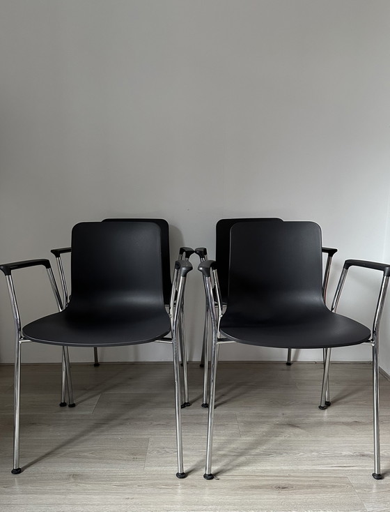 Image 1 of 4X Vitra Hall Design Chairs